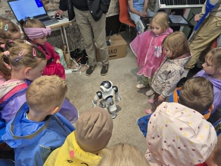 Srednja šola Ravne strokovna konferenca in Dan ustvarjalnosti (10)